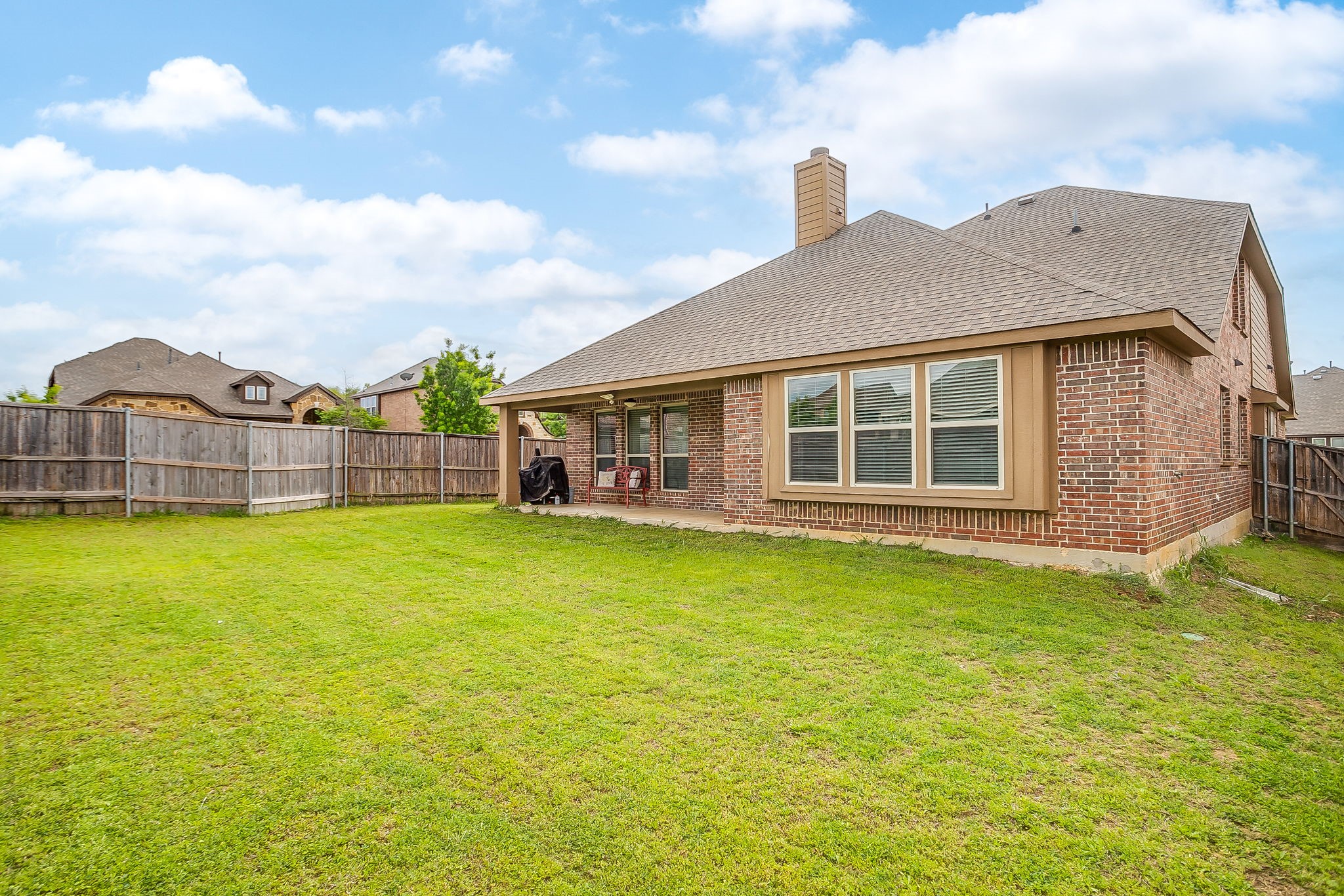 1033 Rustic Oak Way Burleson TX 76028