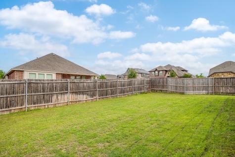 1033 Rustic Oak Way Burleson TX 76028