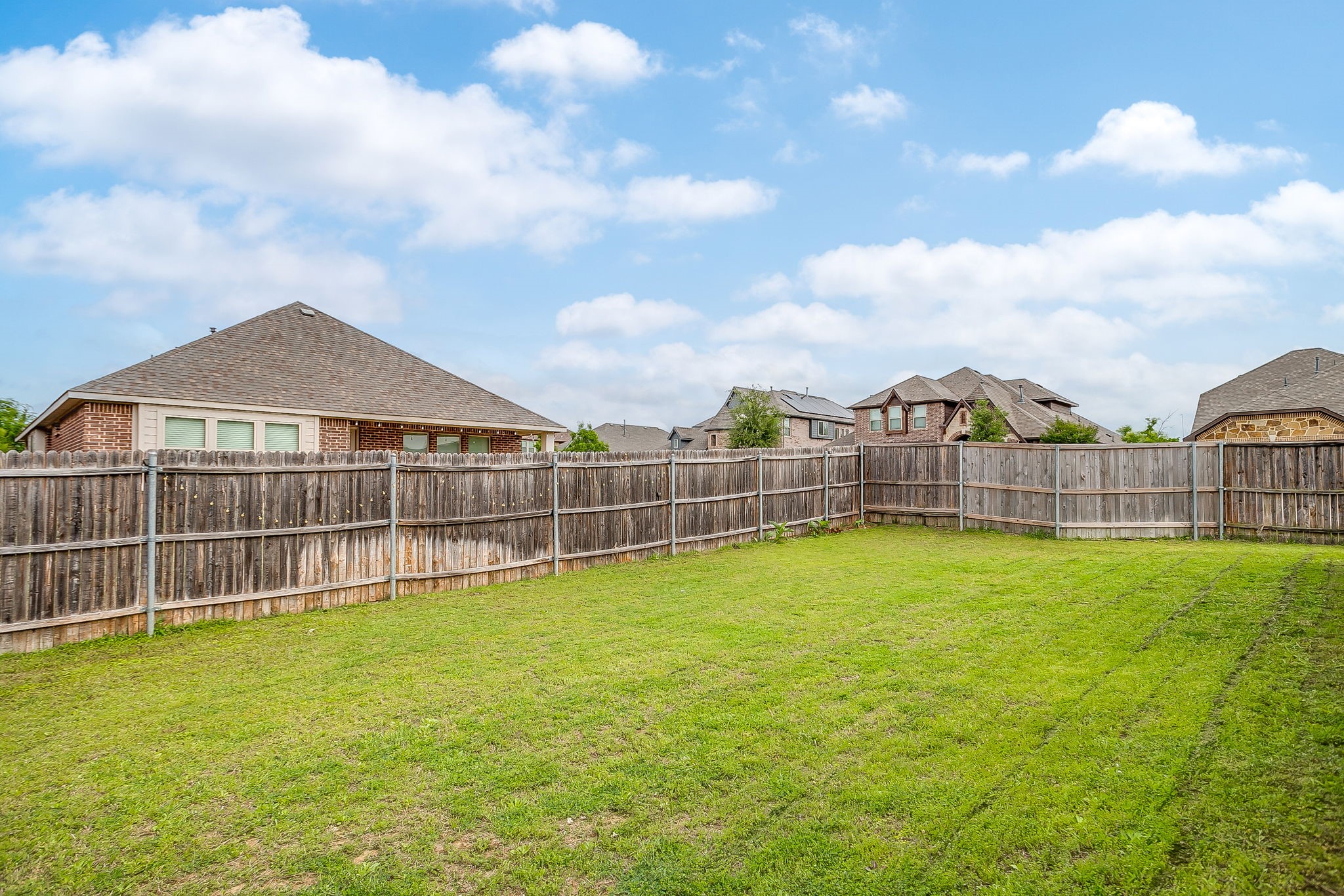 1033 Rustic Oak Way Burleson TX 76028