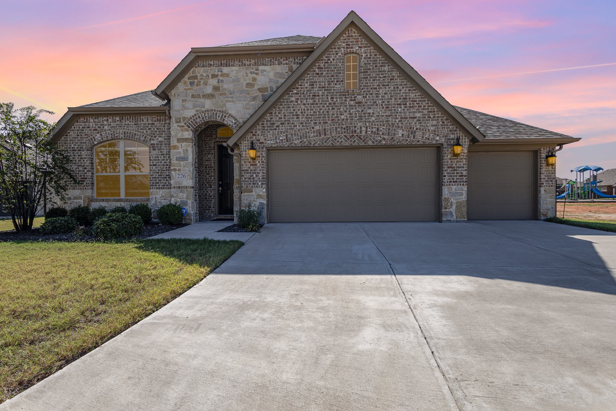 226 Hedgewood Drive Waxahachie TX 75165