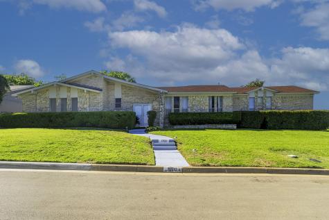 1700 Ellington Drive Fort Worth TX 76112