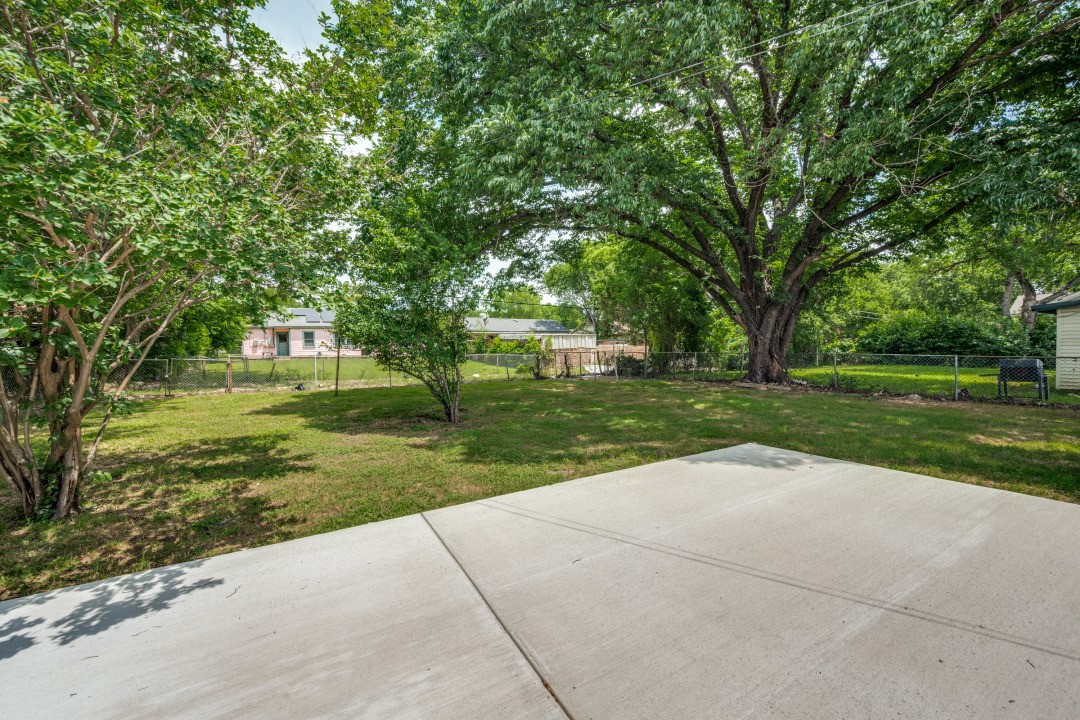 4401 Forbes Street Fort Worth TX 76105