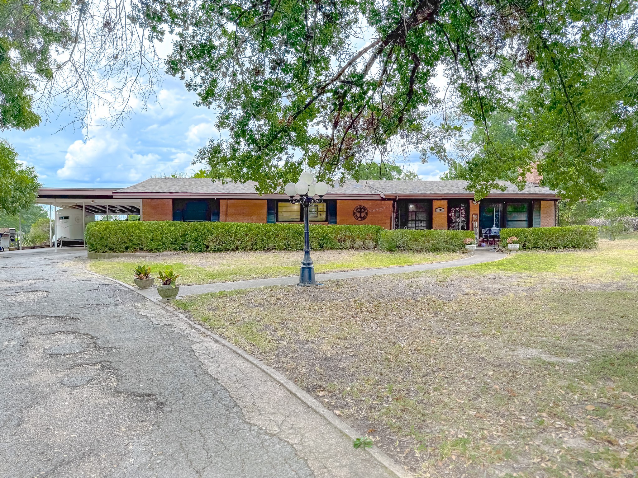 1202 Elmwood Circle Corsicana TX 75110