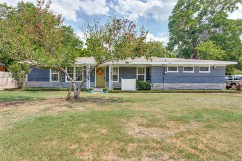 8109 Llano Avenue Benbrook TX 76116