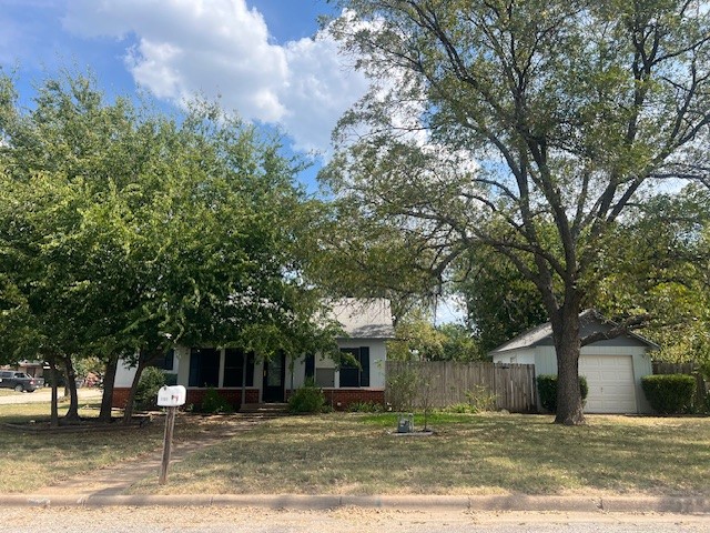 1101 Texas Street Graham TX 76450