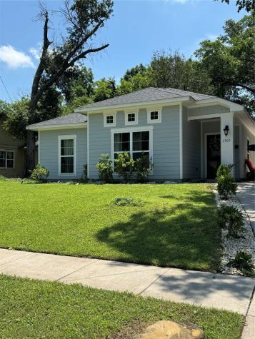 1707 W Collin Street Corsicana TX 75110