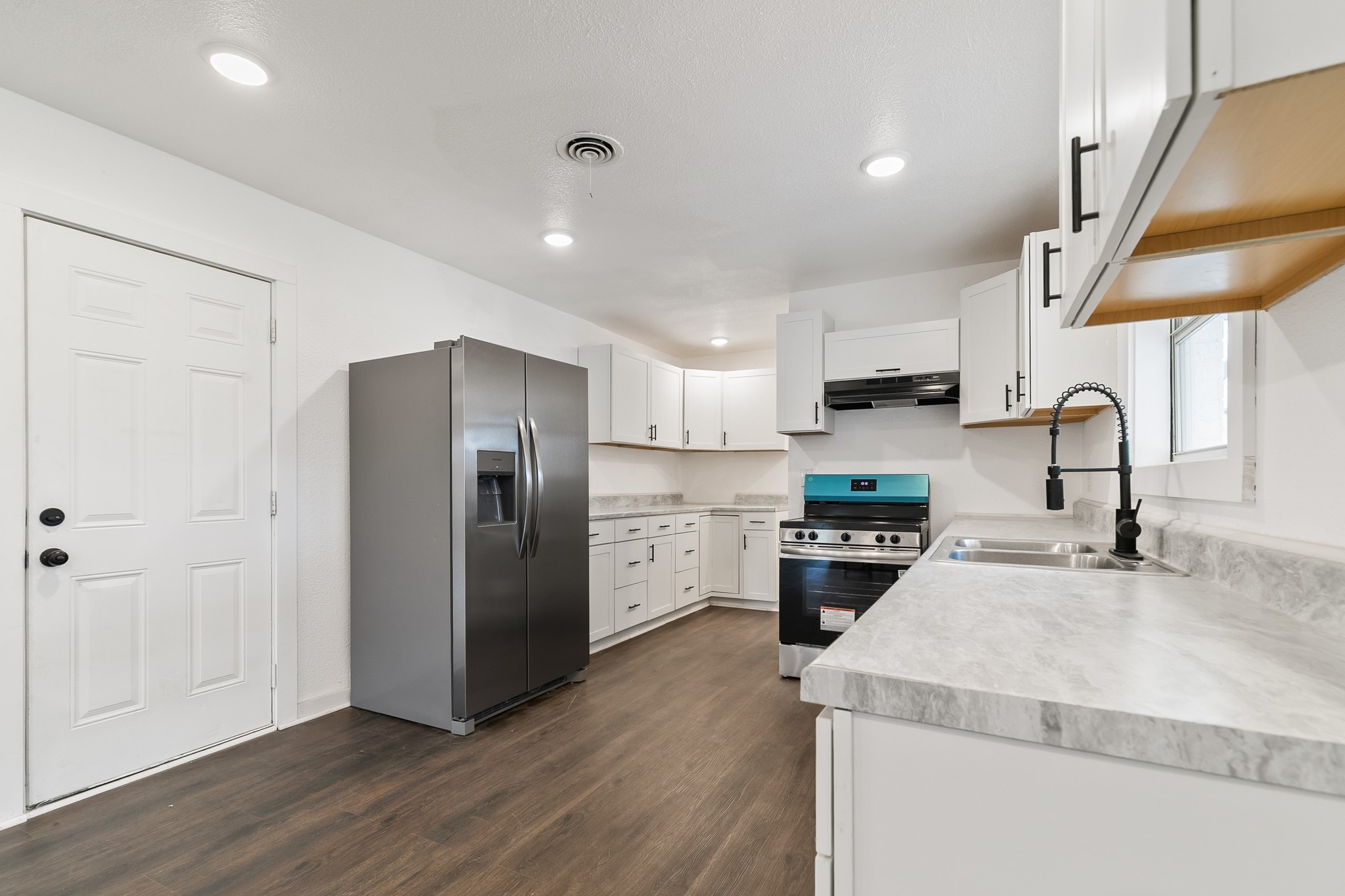 602 Lawson Drive Garland TX 75042