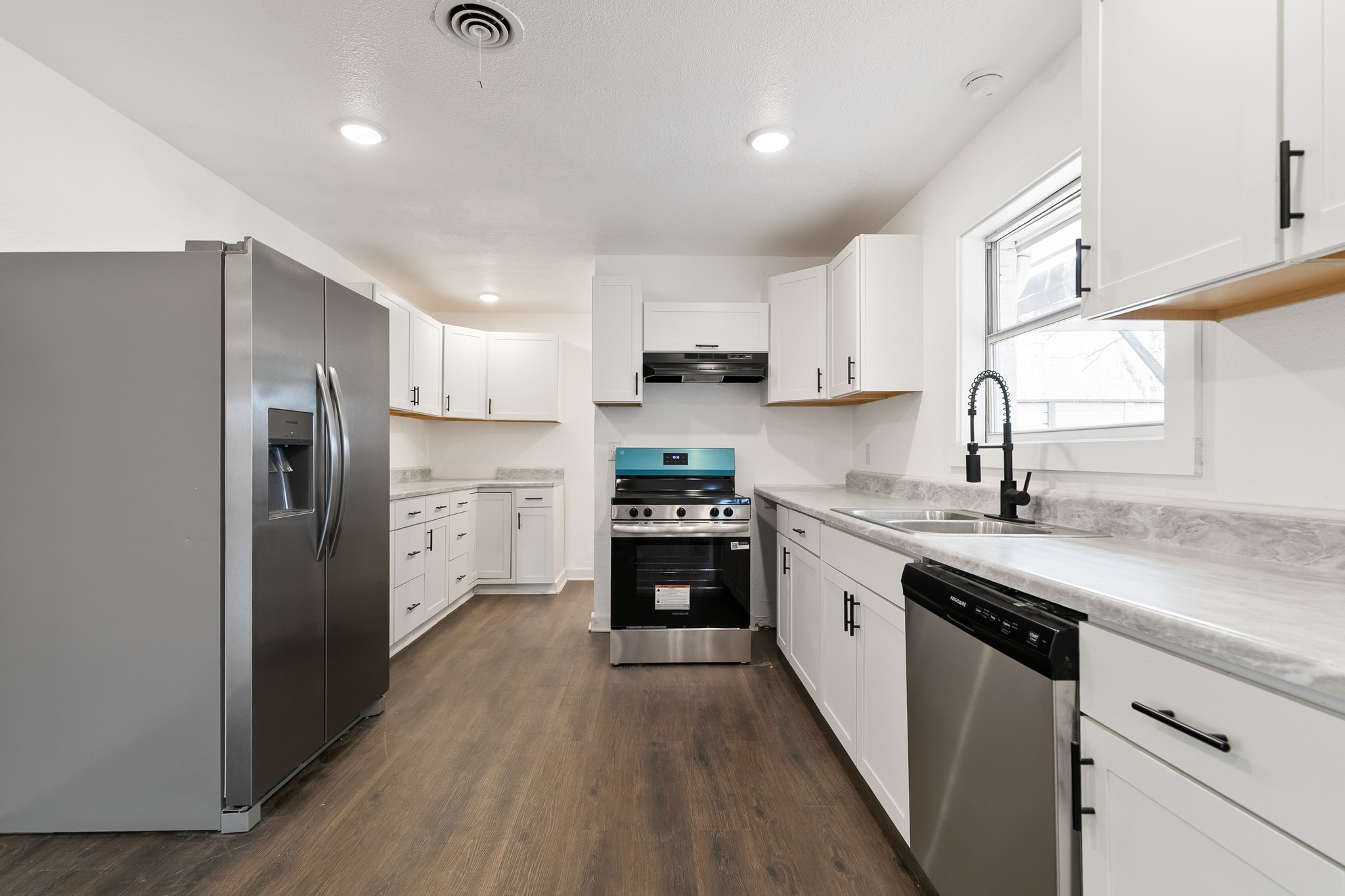 602 Lawson Drive Garland TX 75042