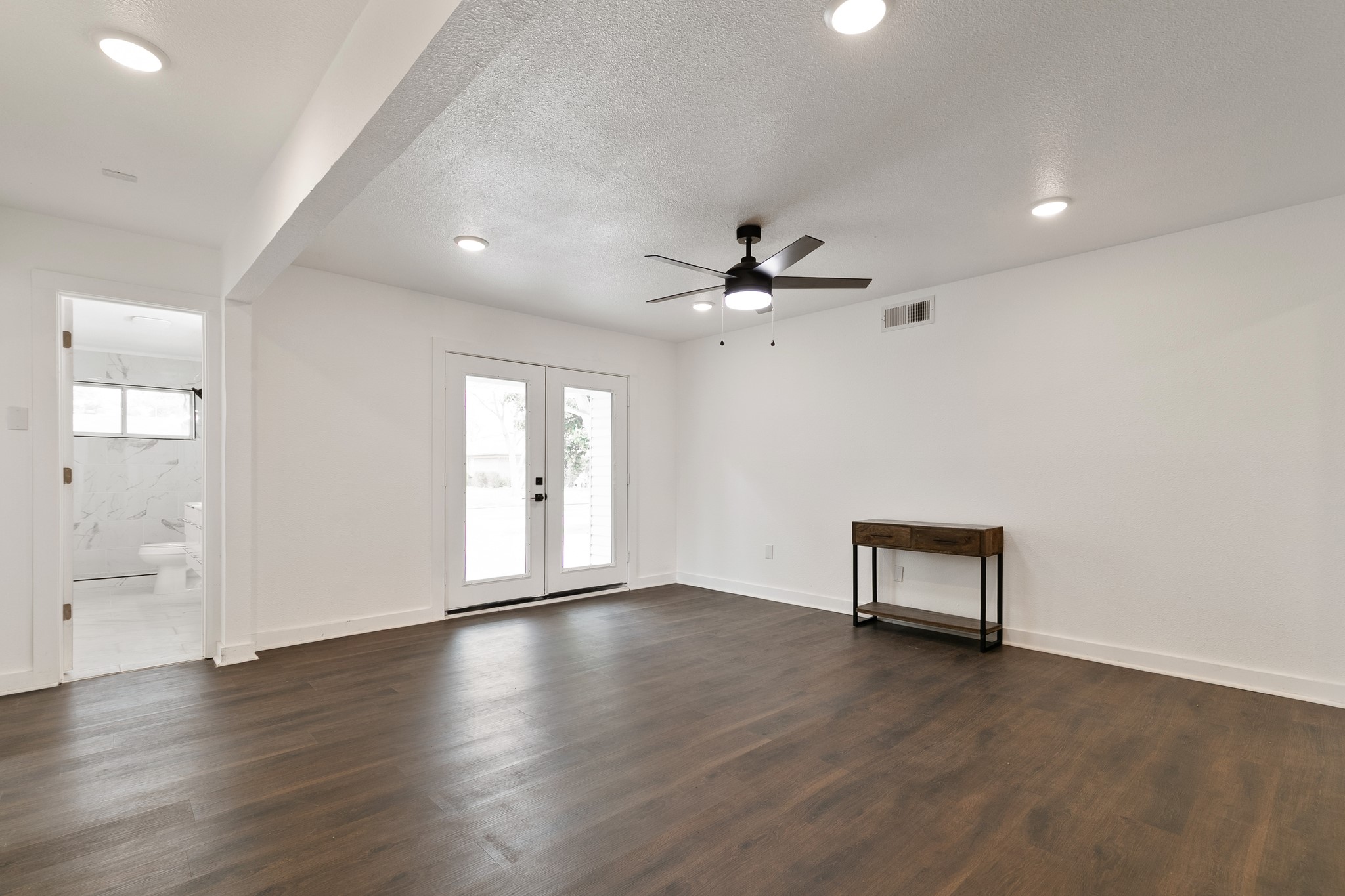 602 Lawson Drive Garland TX 75042
