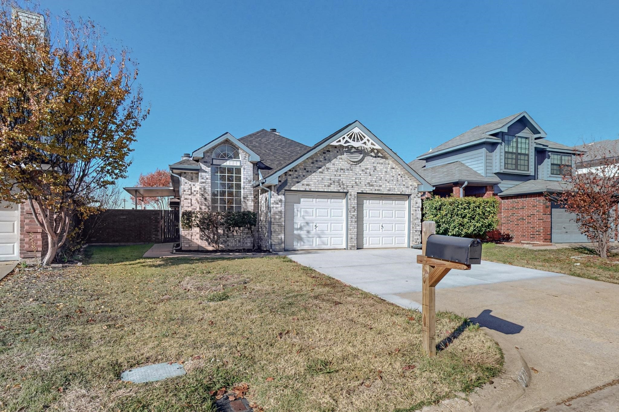 6737 Driffield Circle W North Richland Hills TX 76182