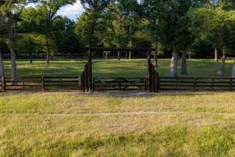 1423 Fm 1653 Ben Wheeler TX 75754