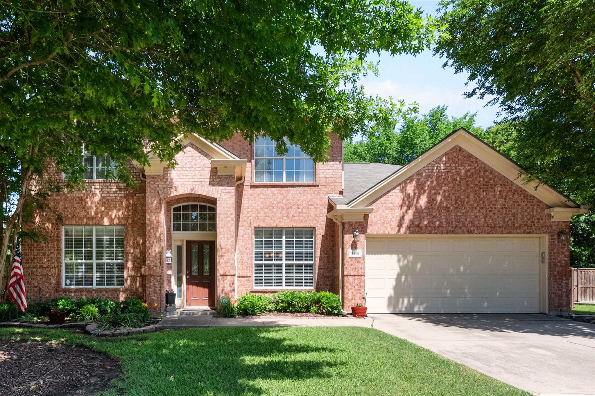 2310 Kingsley Drive Grand Prairie TX 75050