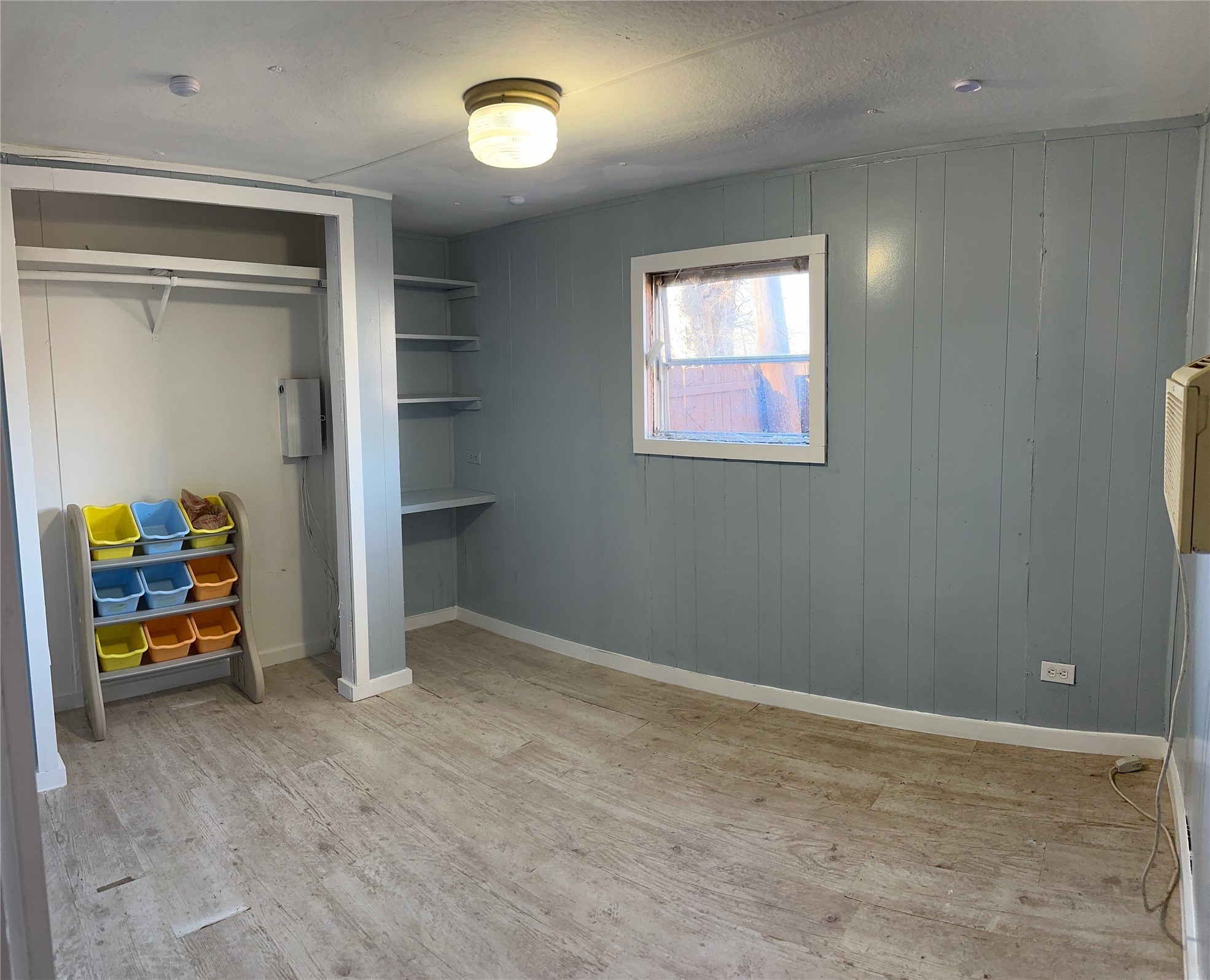 202 Cottonwood Street Barry TX 75102