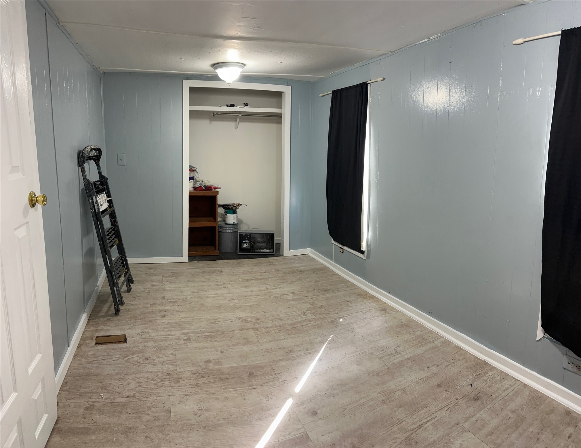 202 Cottonwood Street Barry TX 75102
