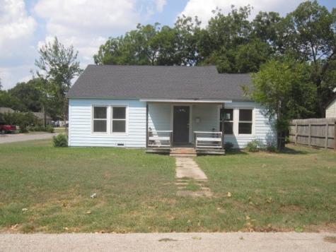 901 Gladney Street Gainesville TX 76240