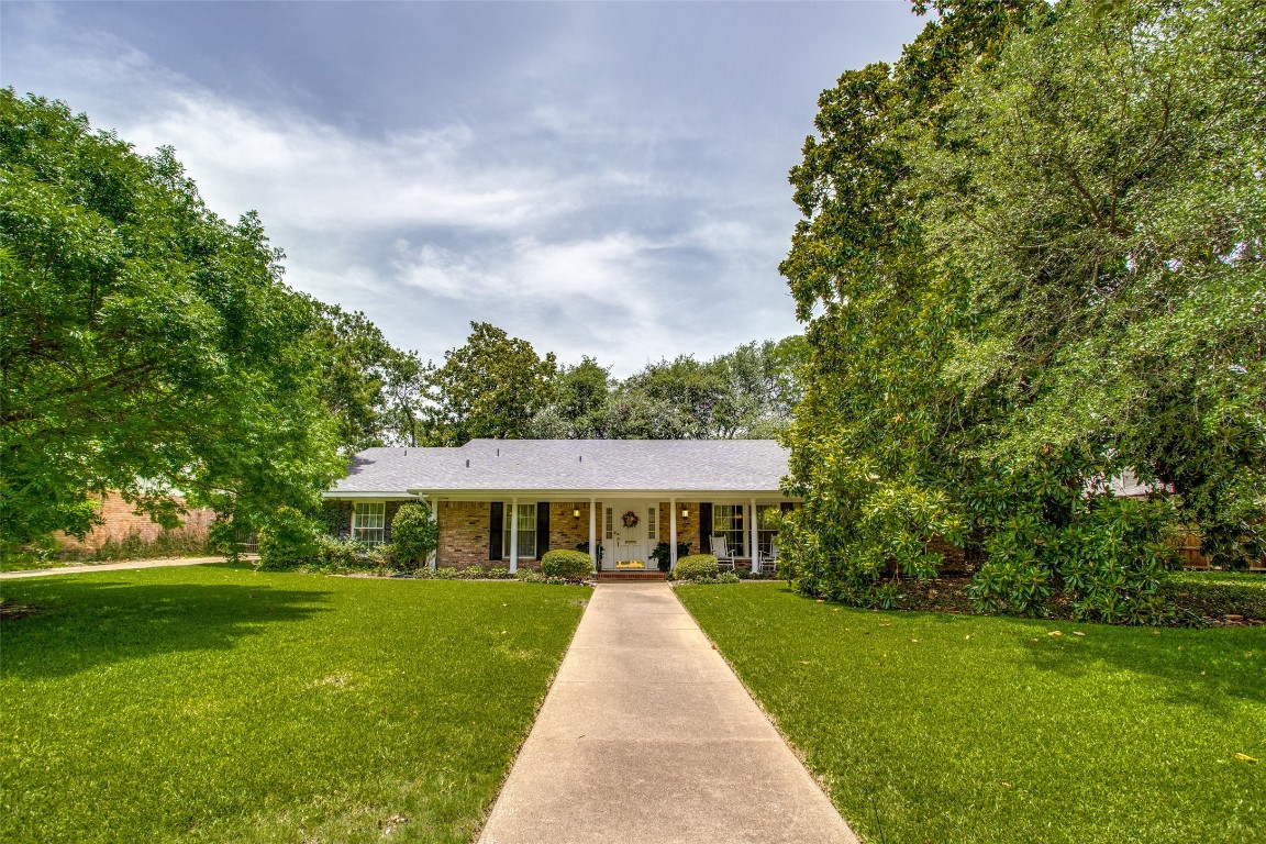 5520 Lindenshire Lane Dallas TX 75230
