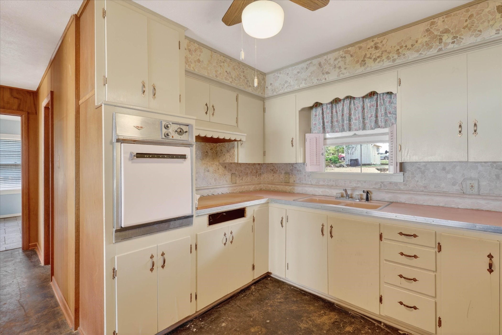 11740 East Court Azle TX 76020