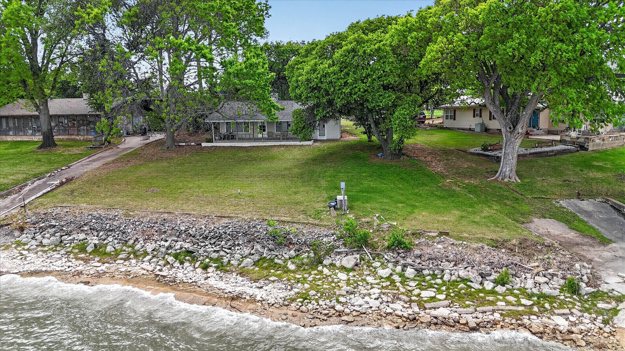11740 East Court Azle TX 76020