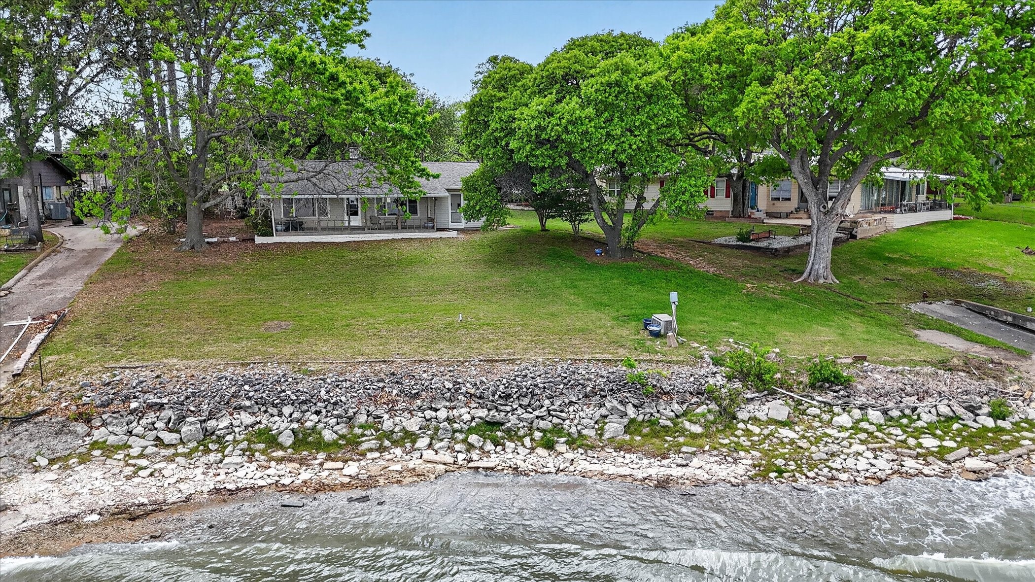 11740 East Court Azle TX 76020