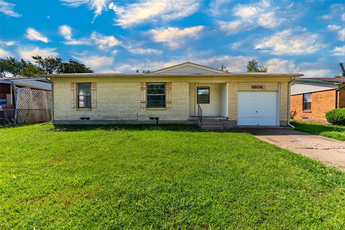 1806 Highland Street Mesquite TX 75149