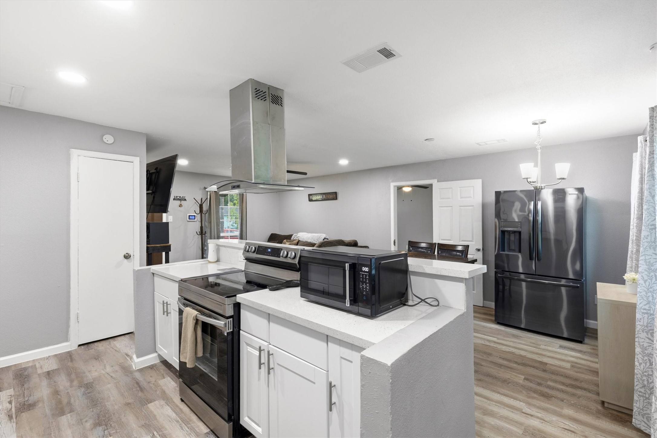 6331 Fenway Street Dallas TX 75217