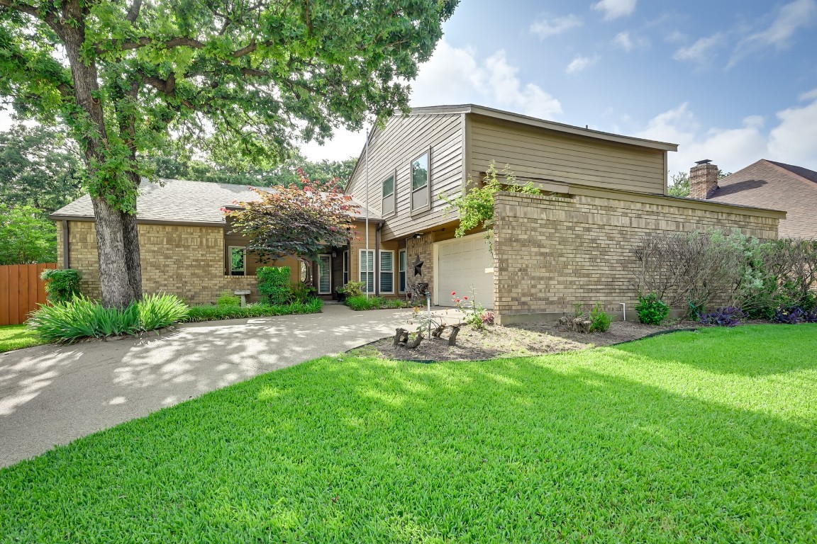2407 Oak Shadow Court Arlington TX 76017