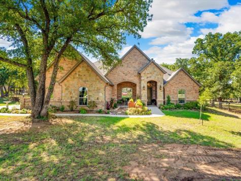 115 Flying Diamond Drive Springtown TX 76082