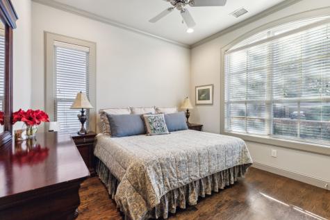 5011 W Hanover Avenue Dallas TX 75209