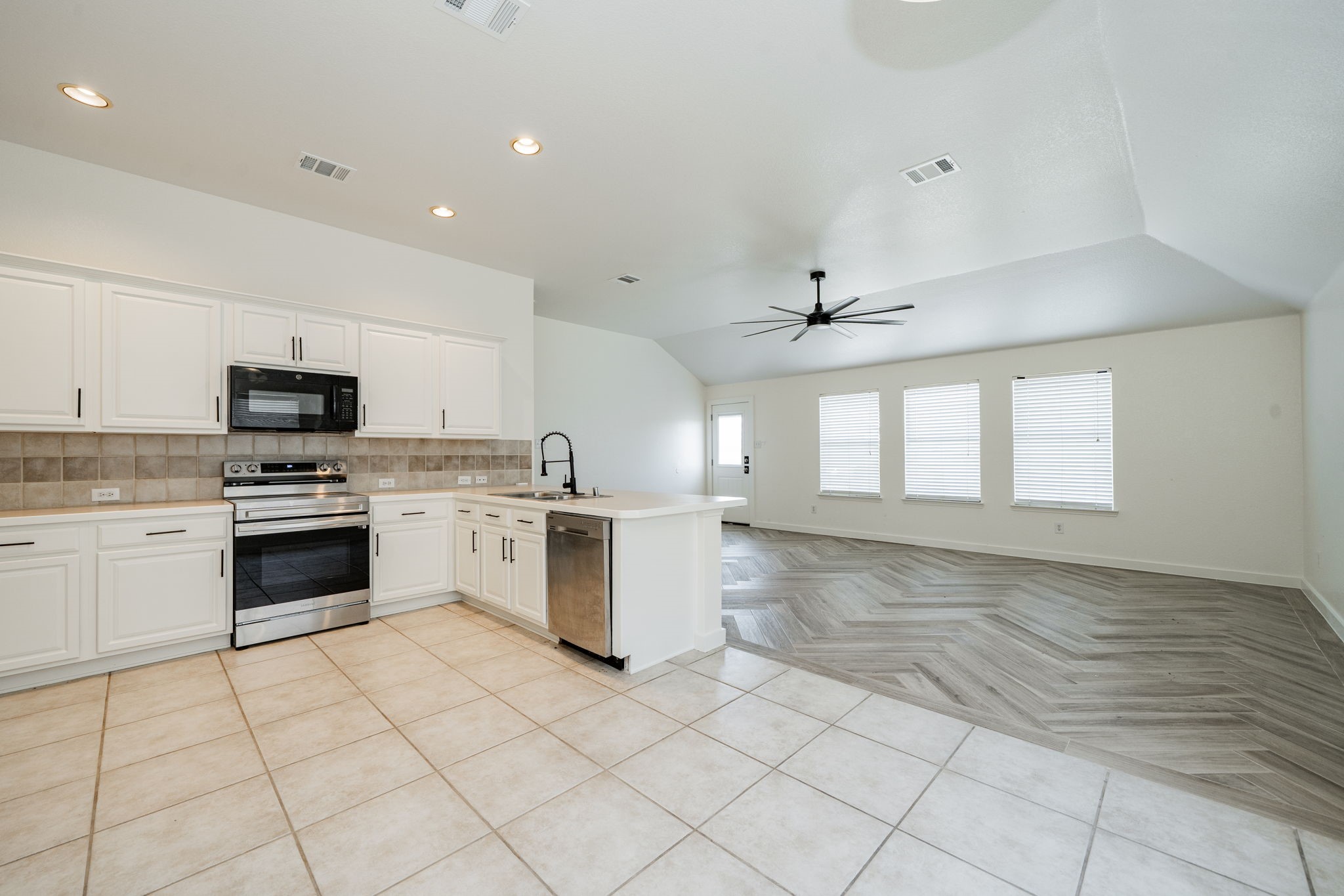 2142 Bluebell Forney TX 75126