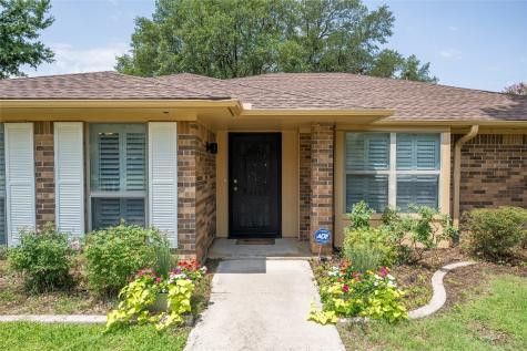 2005 Pembrooke Place Denton TX 76205