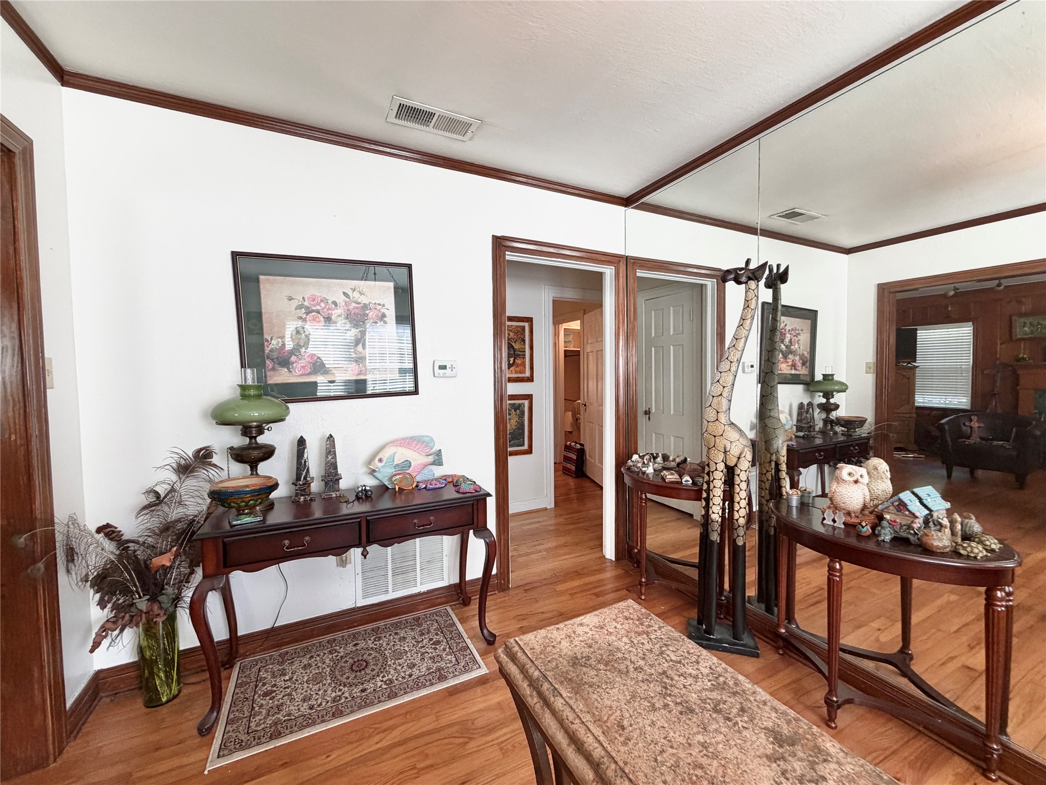 5419 Stoneleigh Avenue Dallas TX 75235
