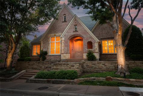5711 Prestwick Lane Dallas TX 75252