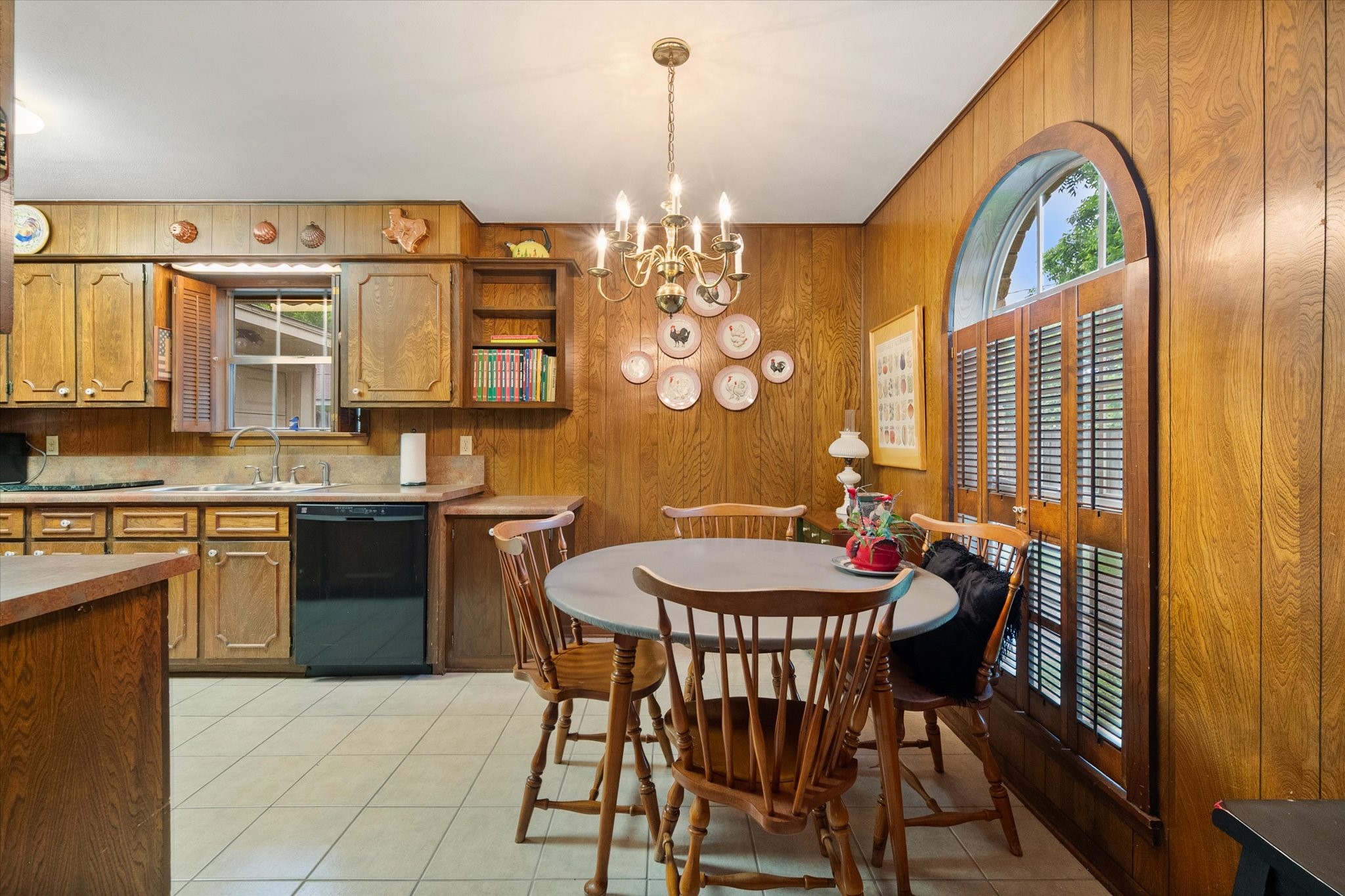1609 Maplewood Corsicana TX 75110