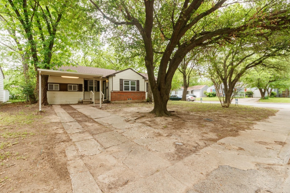 218 Bowman Street Irving TX 75060