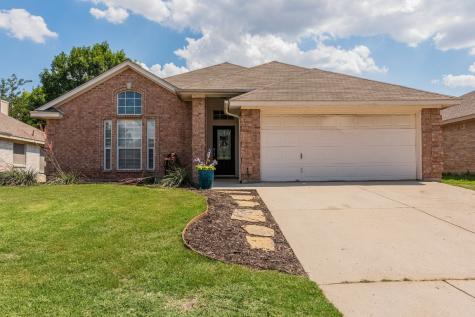 1728 Overland Street Fort Worth TX 76131