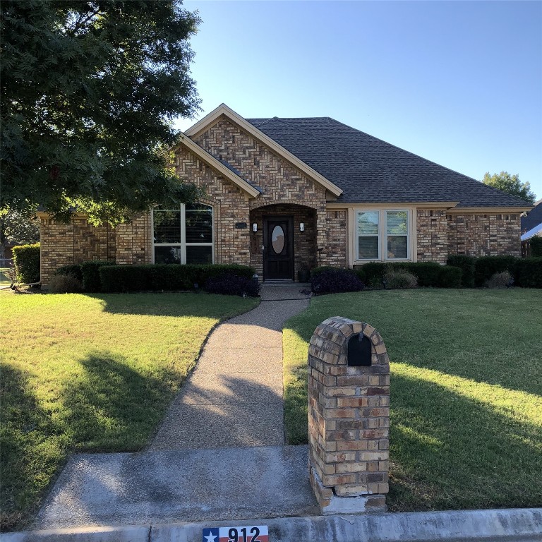 912 Angel Court Cleburne TX 76033