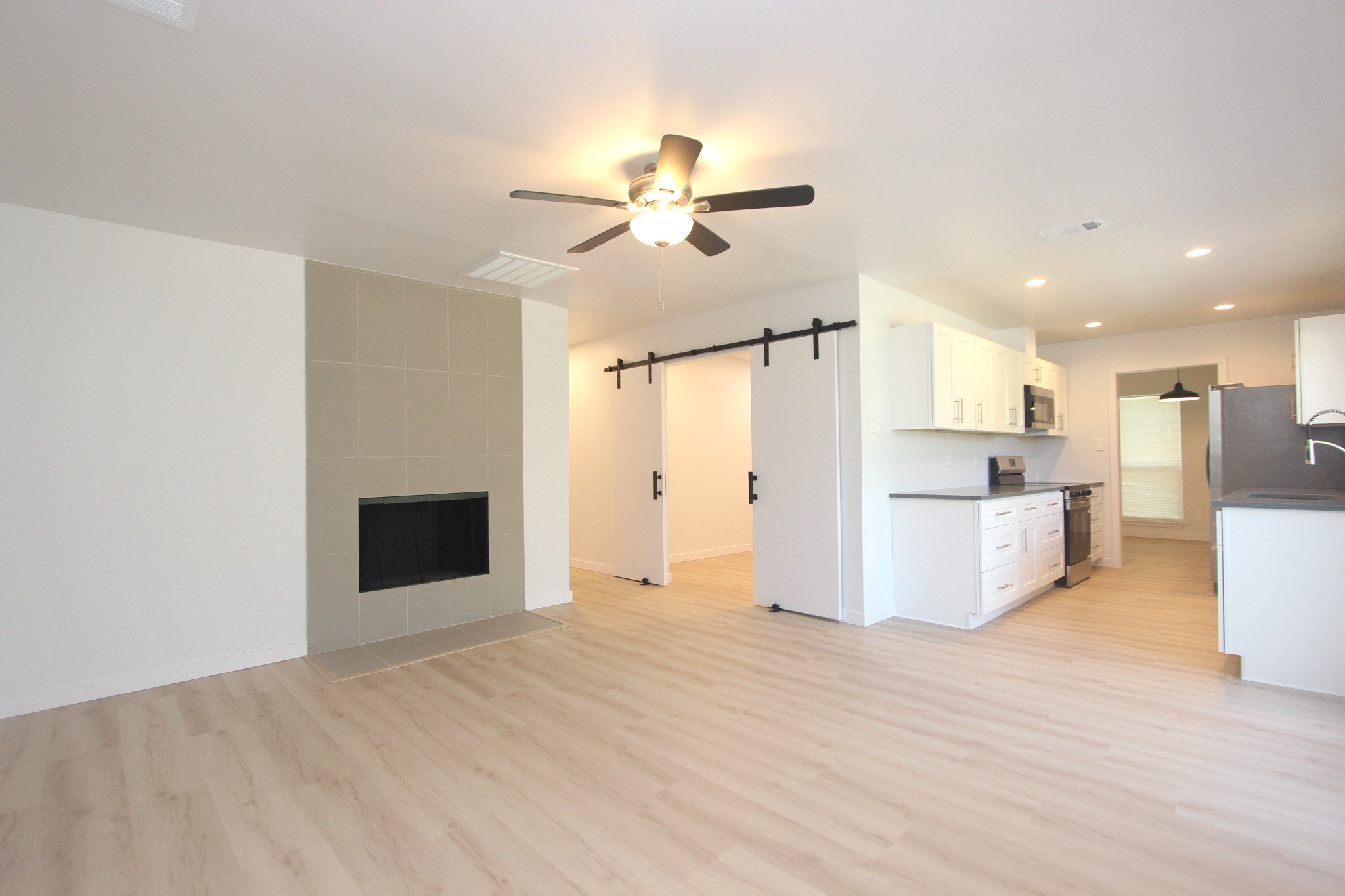 2922 Ashglen Drive Garland TX 75043