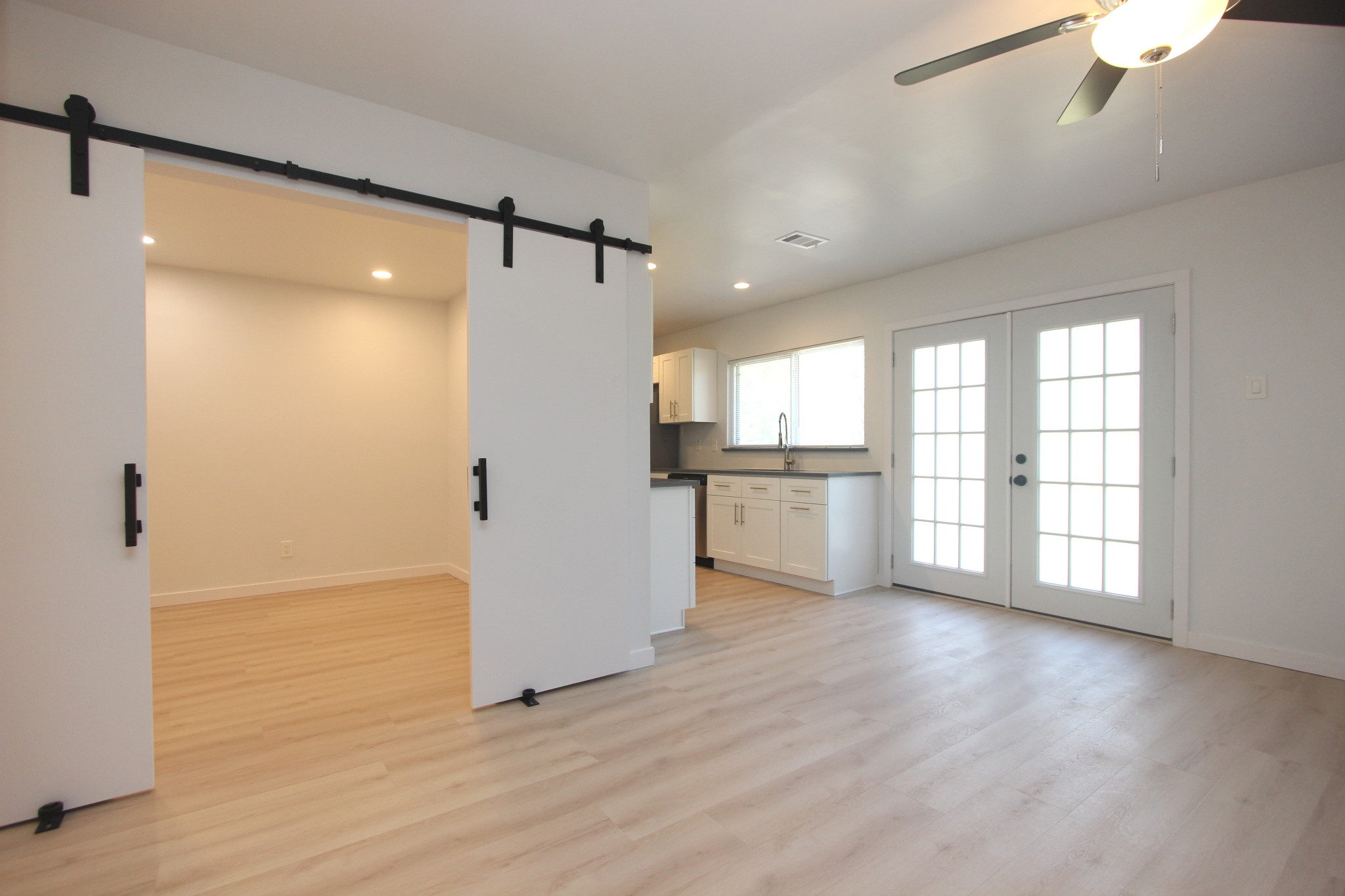 2922 Ashglen Drive Garland TX 75043