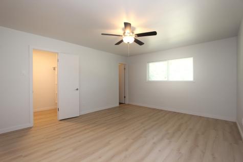 2922 Ashglen Drive Garland TX 75043