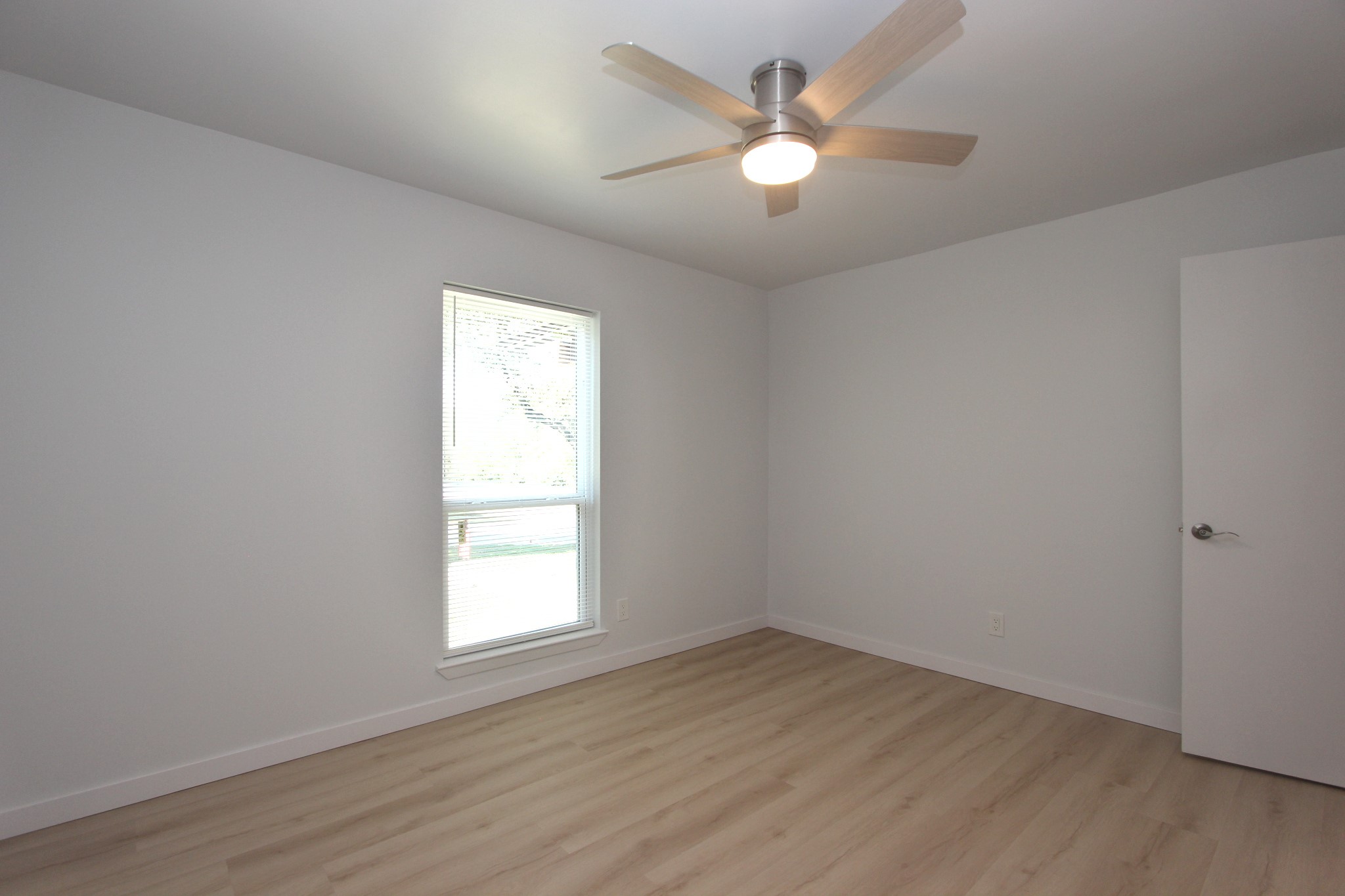 2922 Ashglen Drive Garland TX 75043