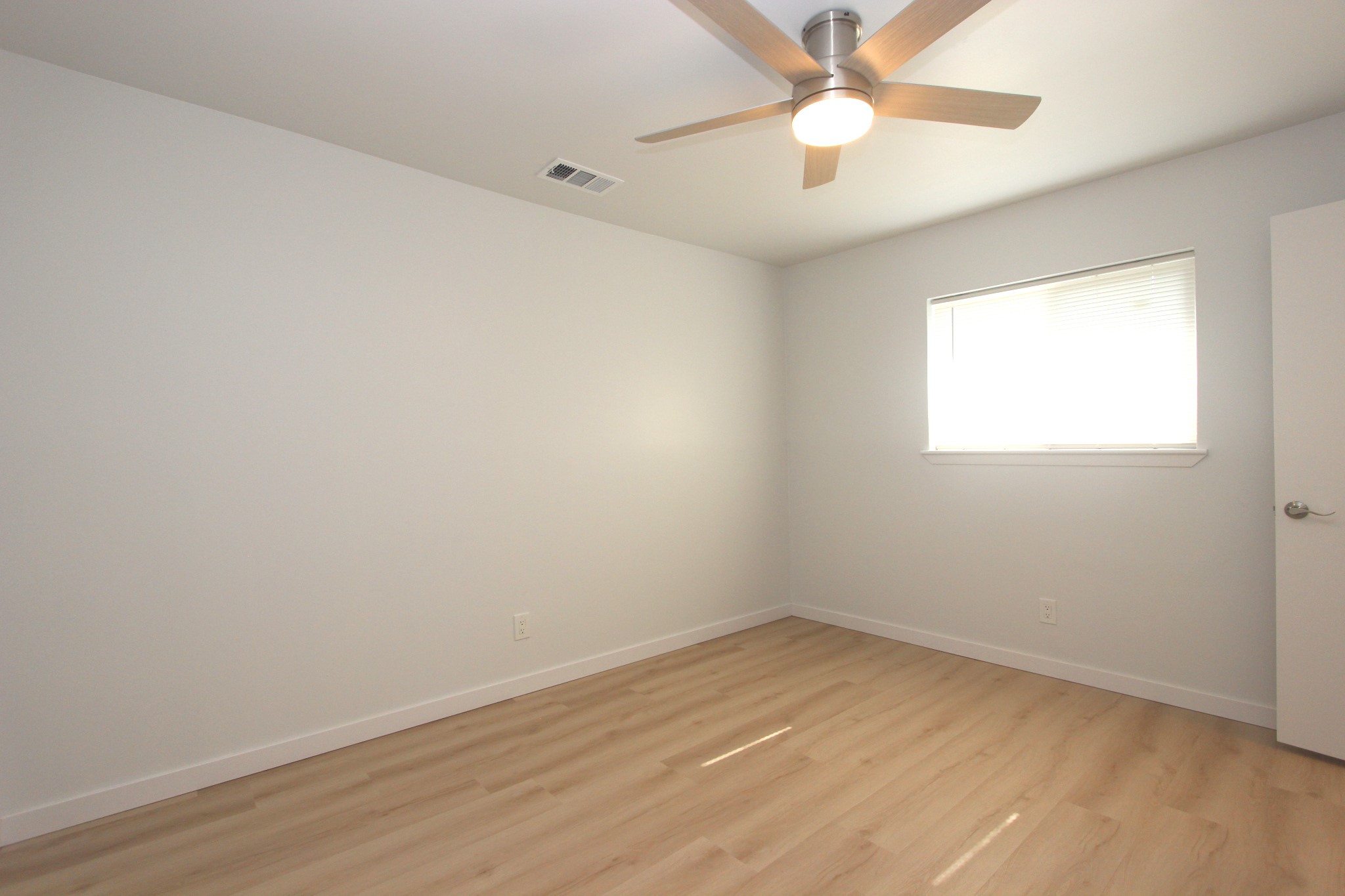 2922 Ashglen Drive Garland TX 75043