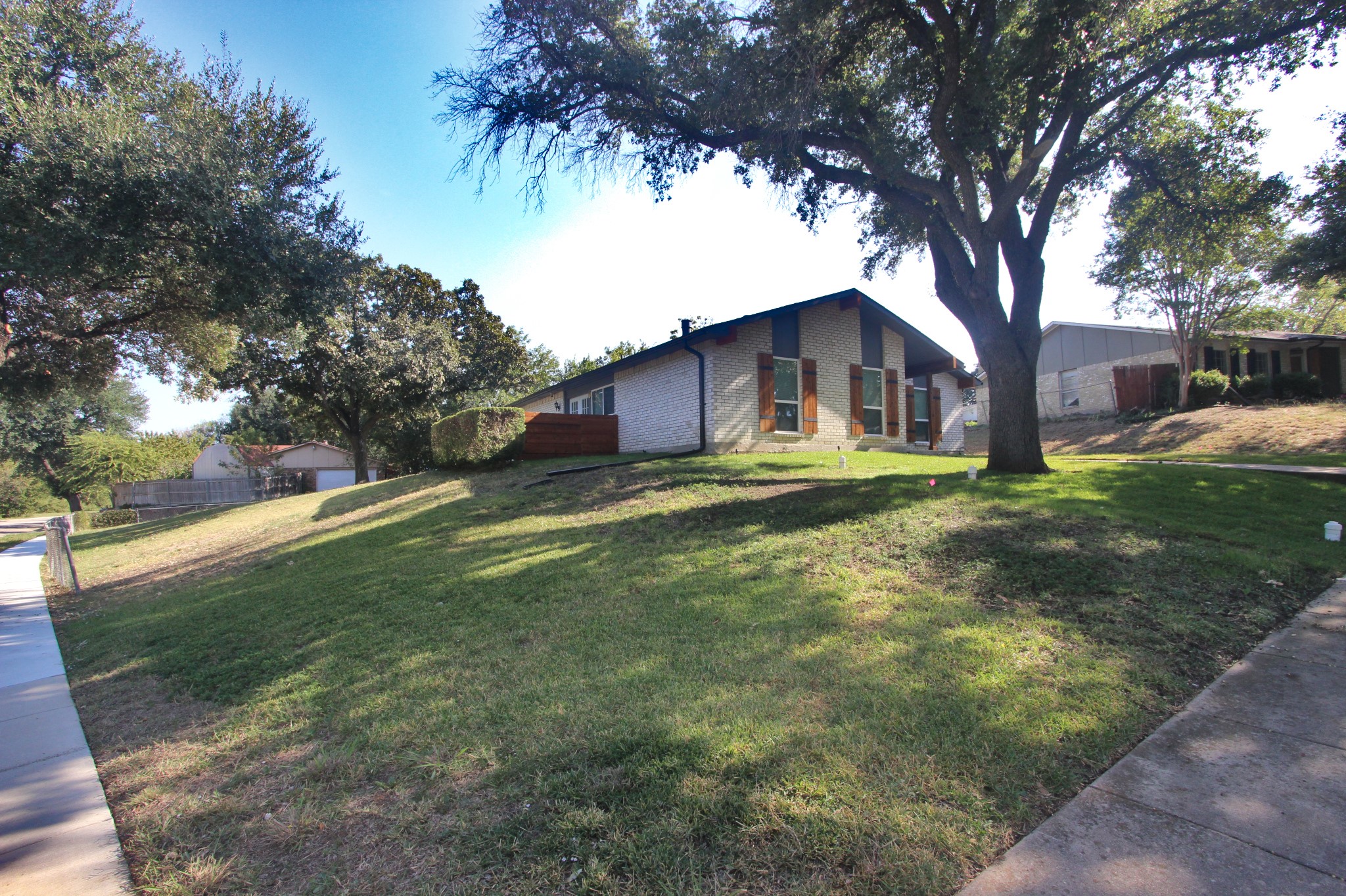 2922 Ashglen Drive Garland TX 75043