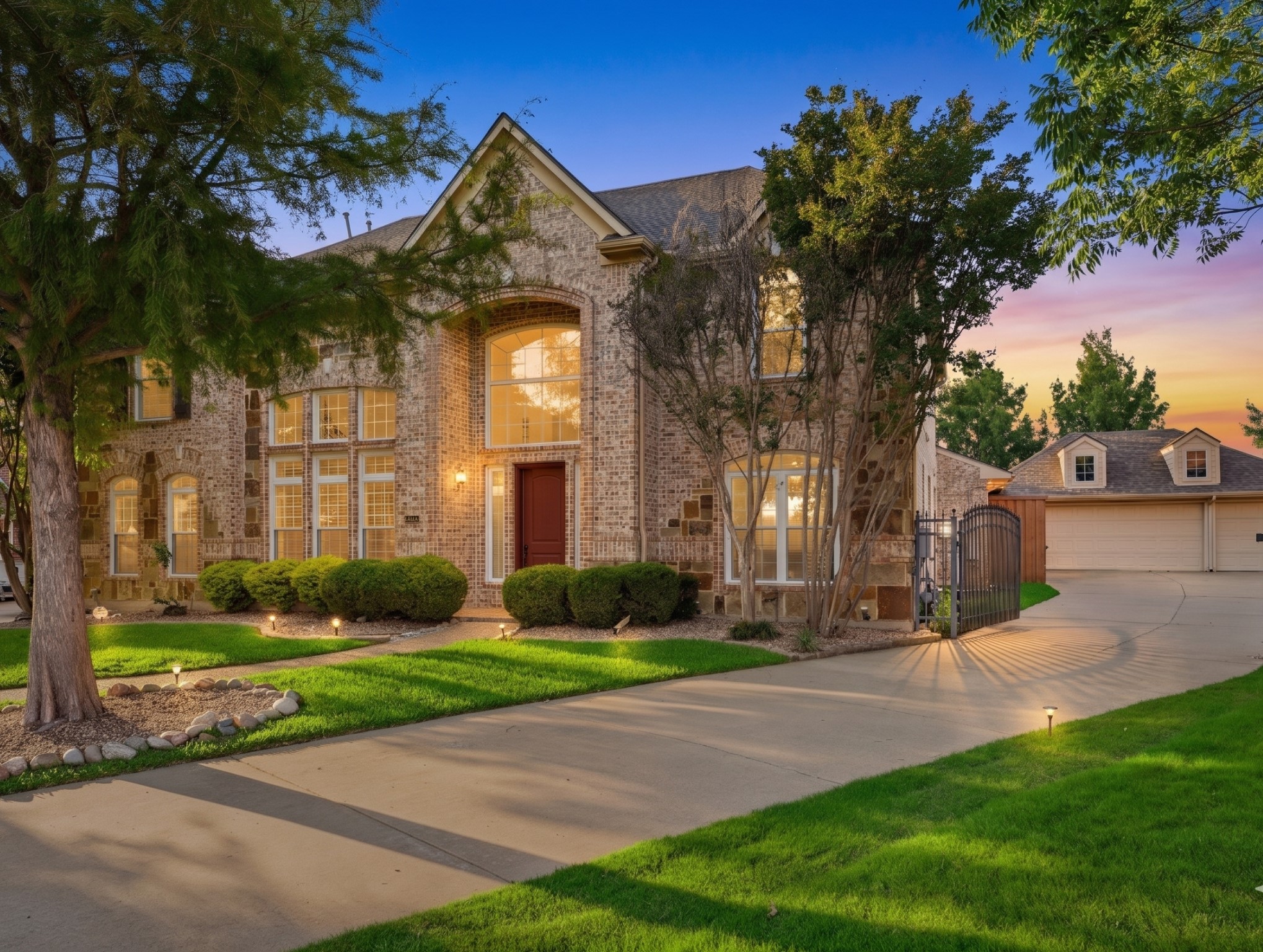 2533 Green Oak Drive Carrollton TX 75010