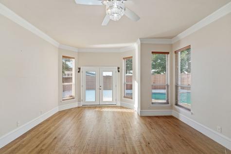 2533 Green Oak Drive Carrollton TX 75010