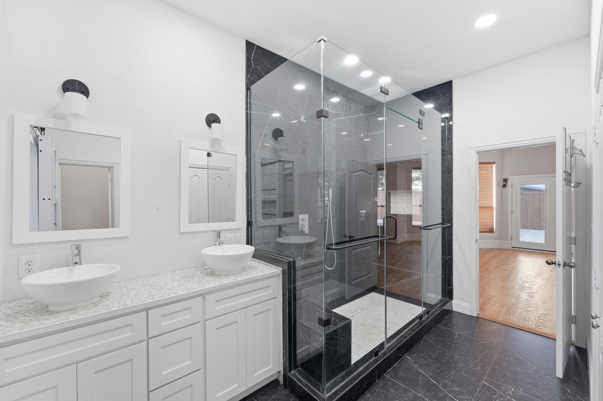 2533 Green Oak Drive Carrollton TX 75010