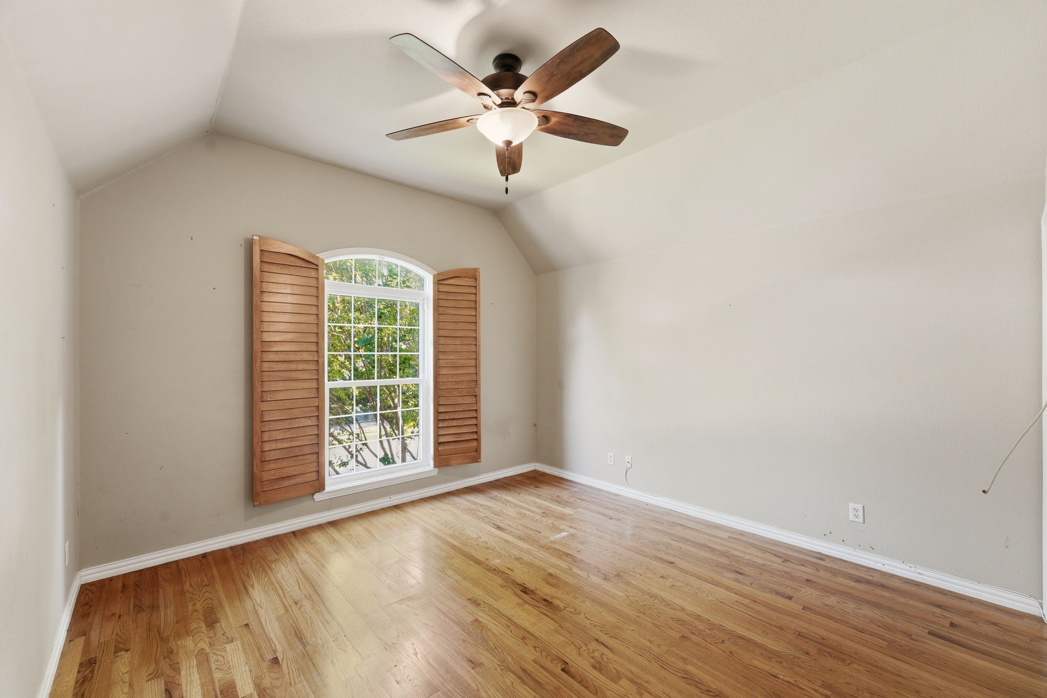 2533 Green Oak Drive Carrollton TX 75010