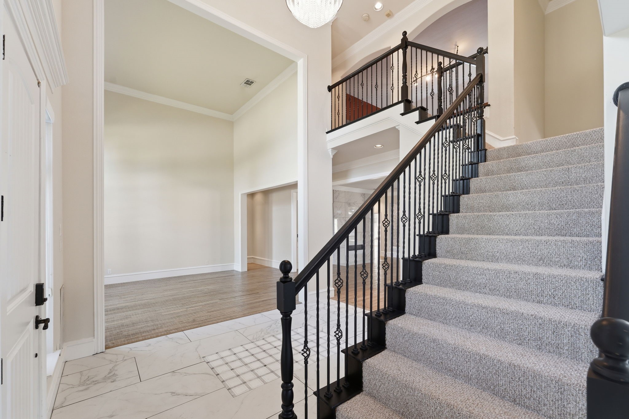 2533 Green Oak Drive Carrollton TX 75010