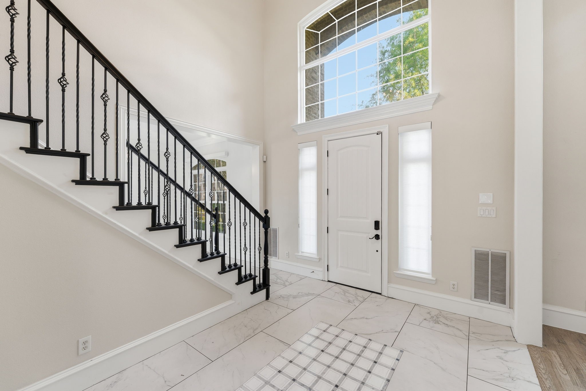 2533 Green Oak Drive Carrollton TX 75010