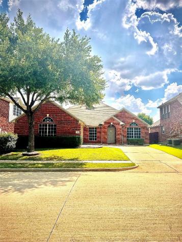 5907 Lorenzo Drive Grand Prairie TX 75052