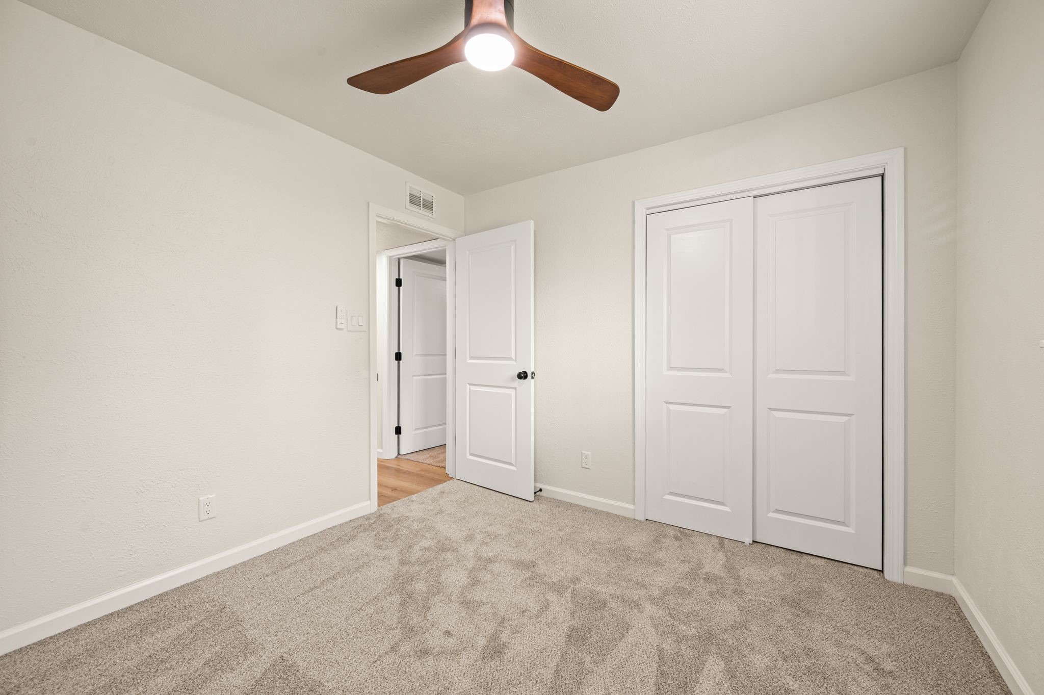 2248 Cottonwood Lane Bedford TX 76021